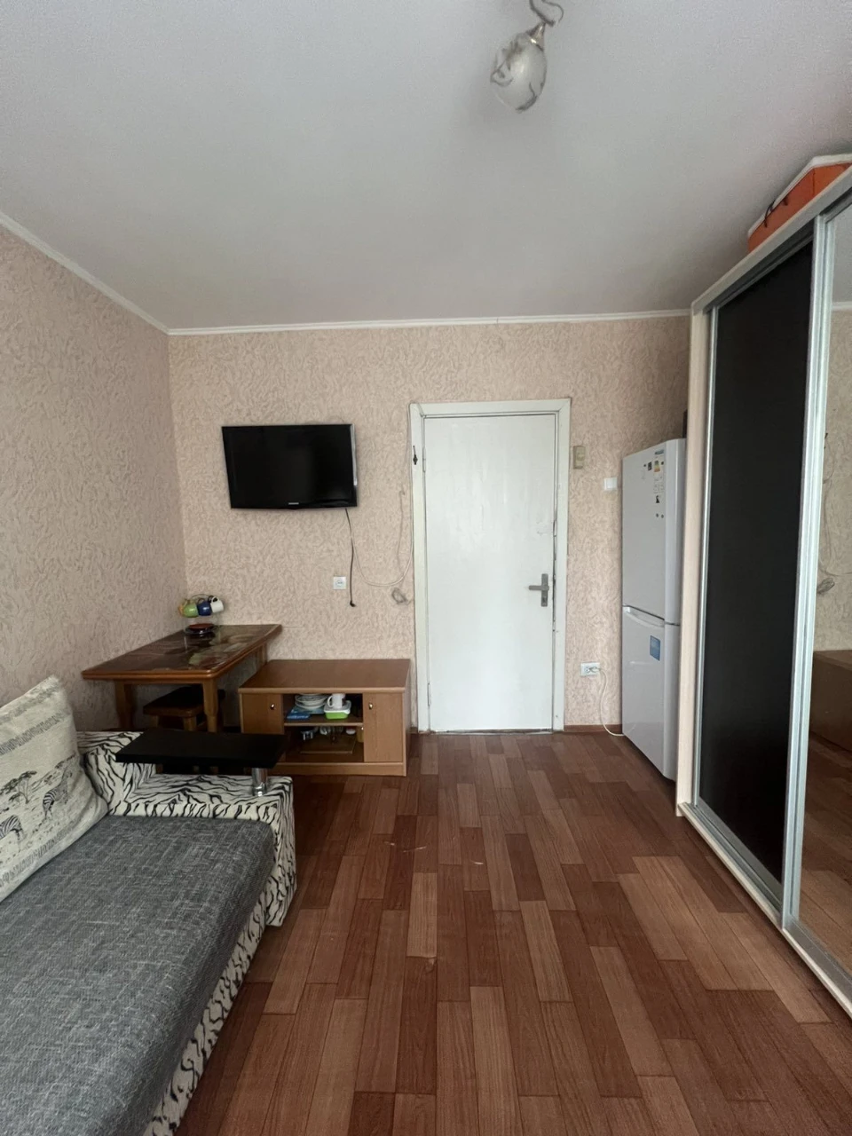 For Sale: Nice room with renovation and furniture! Electricity available