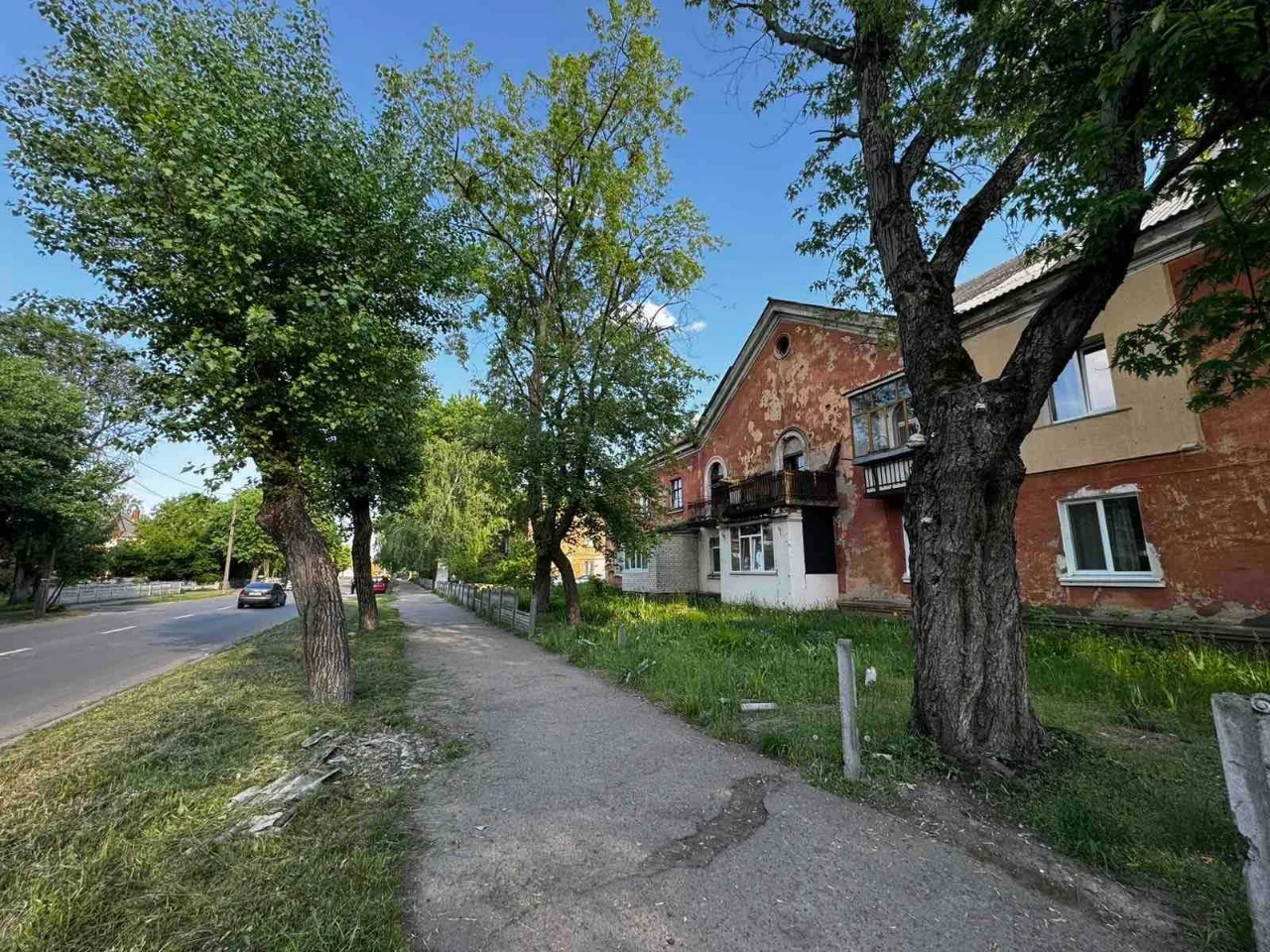 Продається кімната. Чудове розташування.
