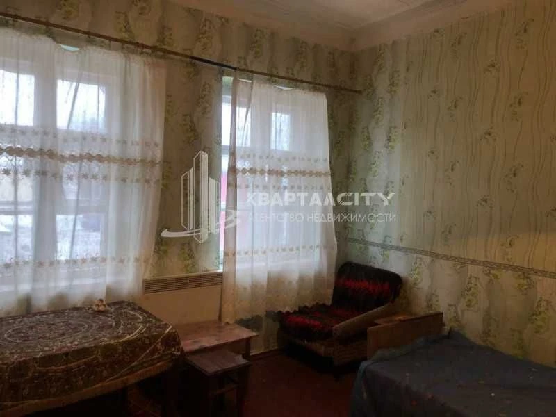 Продається кімната. Чудове розташування.