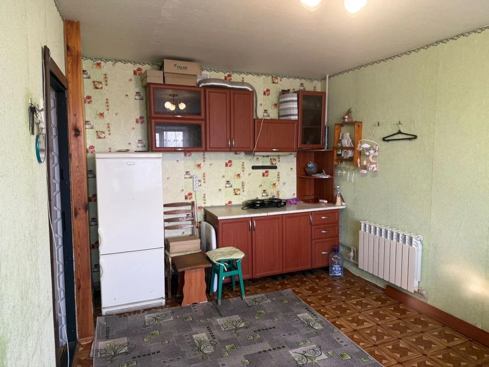 Продаж кімнати,гостинна,студія