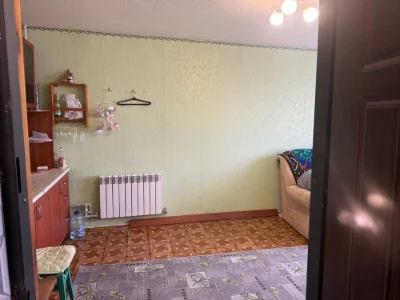 Продаж кімнати,гостинна,студія