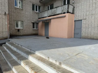 Продаж кімнати,гостинна,студія