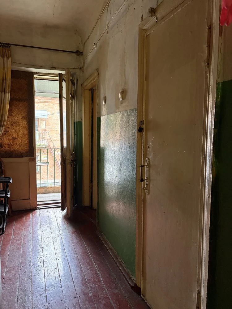Продається кімната 19 м² в районі Індустріальна ХТЗ