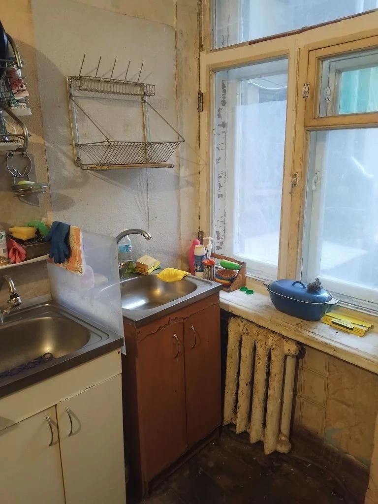 Продам комнату в 3х комнатной квартире