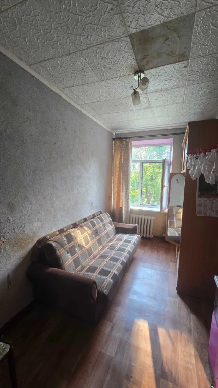 Продається кімната, гостьова. Білика, 25.