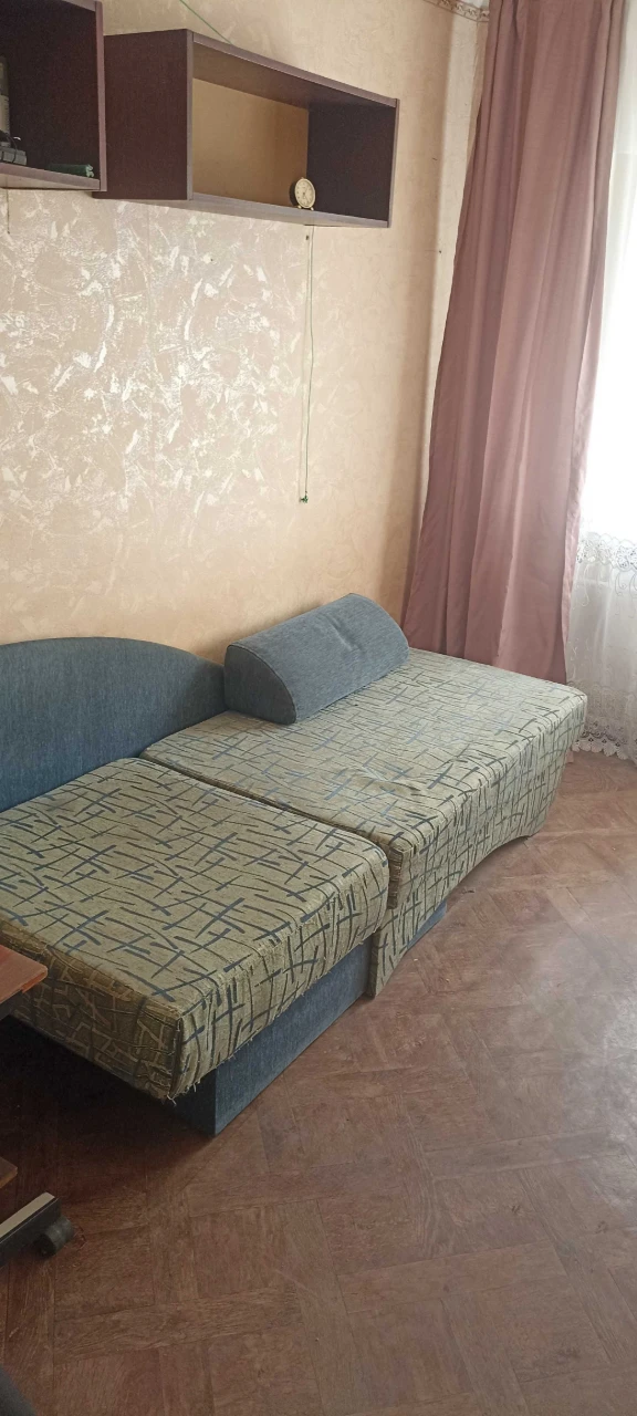 продам комнату в комуналке раен П Поле ул Тобольская 29