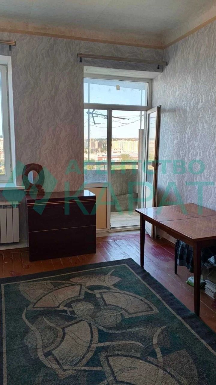 Продам 2 кімнати, 1 сусід, центр Харкова, вул. Університетсь