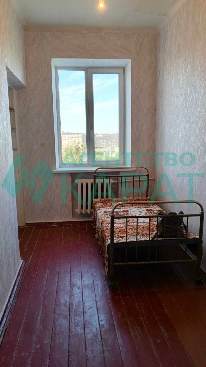 Продам 2 кімнати, 1 сусід, центр Харкова, вул. Університетсь