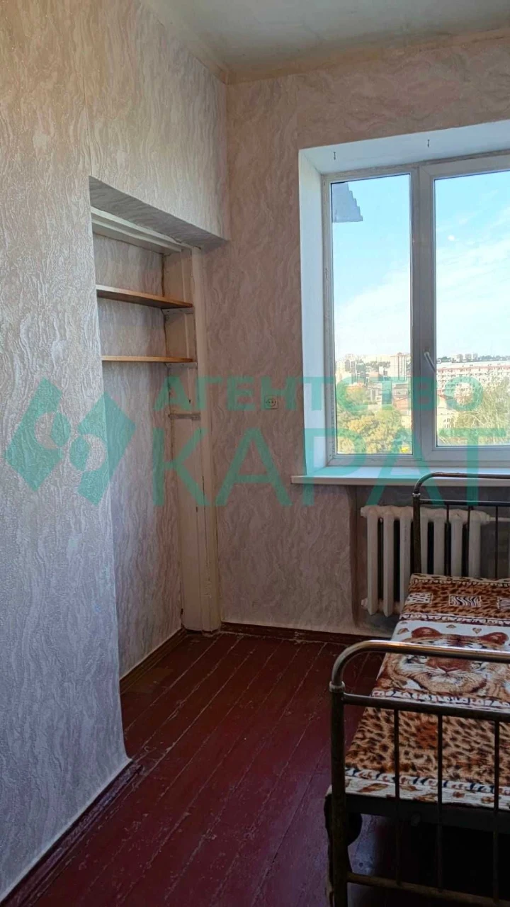 Продам 2 кімнати, 1 сусід, центр Харкова, вул. Університетсь