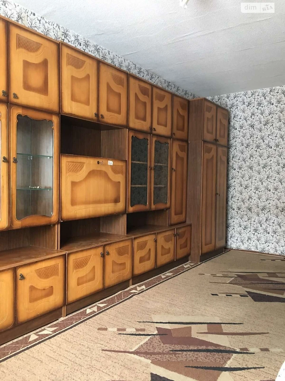 Продаж Кімната