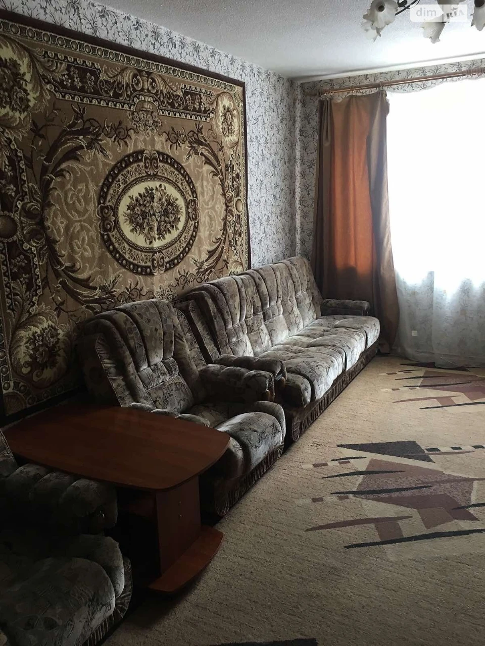 Продаж Кімната
