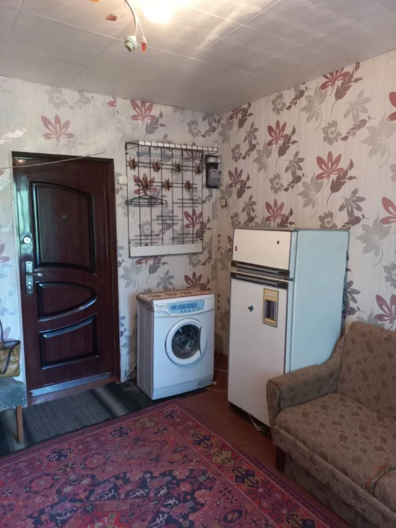 Продам комнату в доме готельного типу.