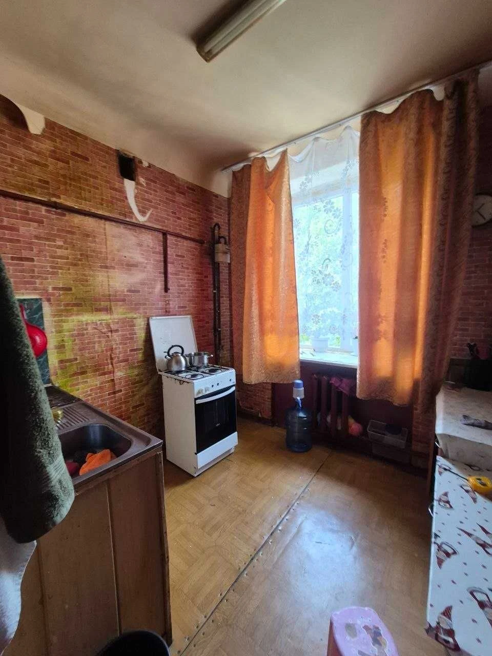 Продам 2 кімнати в комунальній квартирі р-н Холодна гора
