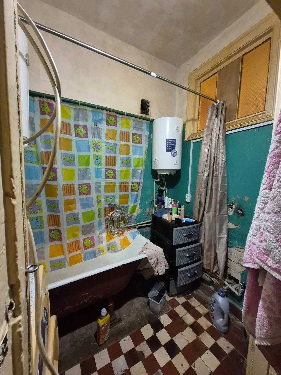 Продам 2 кімнати в комунальній квартирі р-н Холодна гора