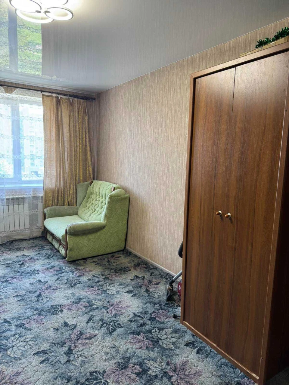 Продається кімната в блоці на Одеському проспекті