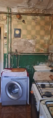 Продам 2 к. гостинку 3/5 ул.Ощепкова, метро  Армейская