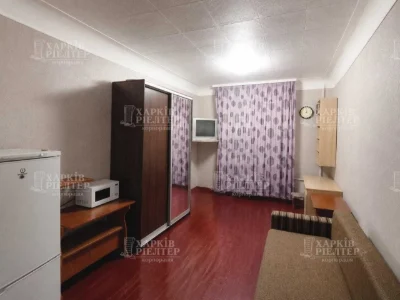 9 м 1 комната, гостинка, метро "Тракторный завод", рынок ХТЗ, Косио