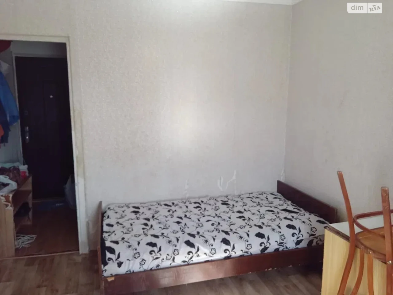 Продаж Кімната