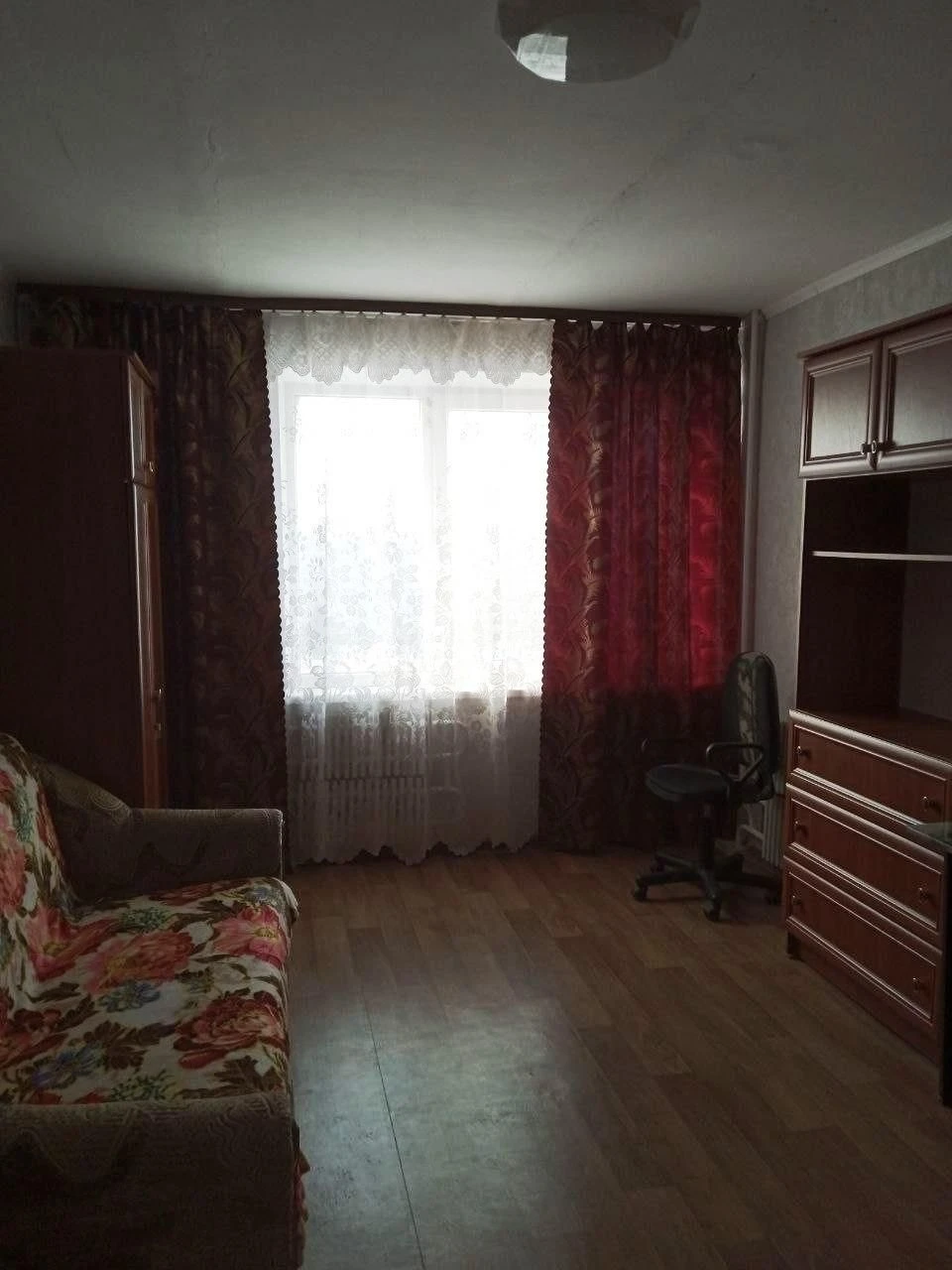 Готелька, метро Заводська, 5 хвилин