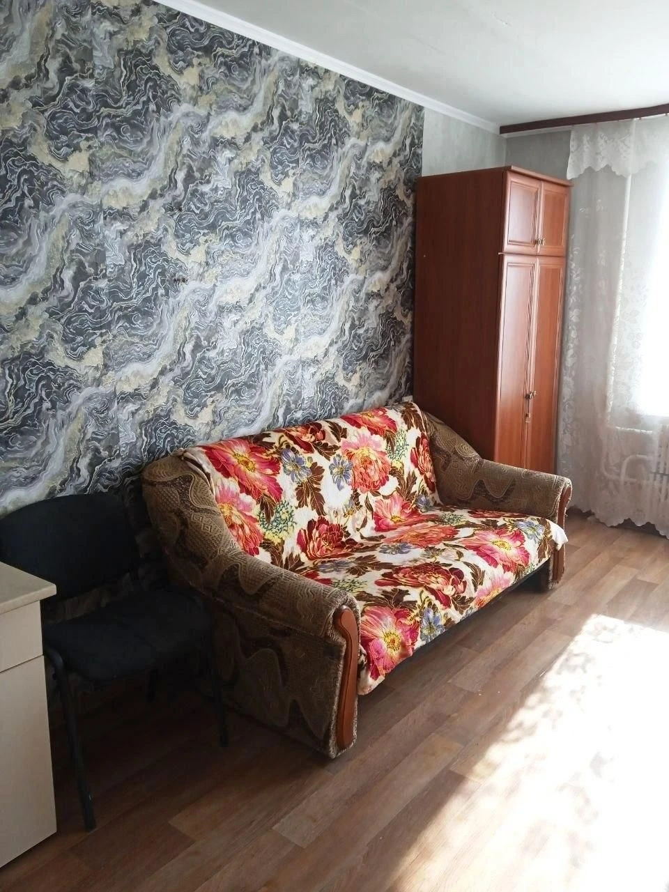 Готелька, метро Заводська, 5 хвилин