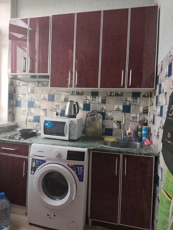 Продам гостинку недалеко от метро Научная