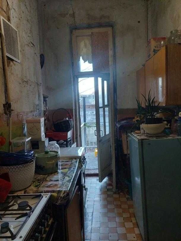 Продається 2 кімнати за адресою: вул. Сумська, 80, метро "Університет"