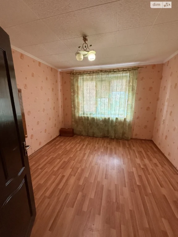 Продаж Комнаты в 627-м микрорайоне