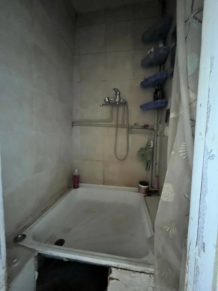 For Sale: Room on Pavlov Pole