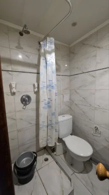 Продается недорогая гостинка рядом с метро ХТЗ - полный ремонт.