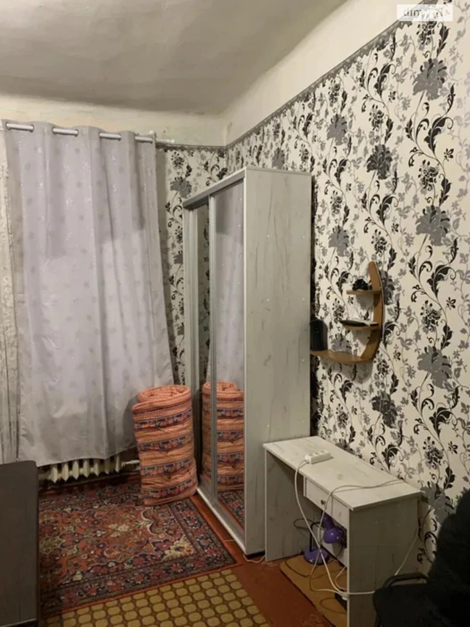 Продаж Кімната