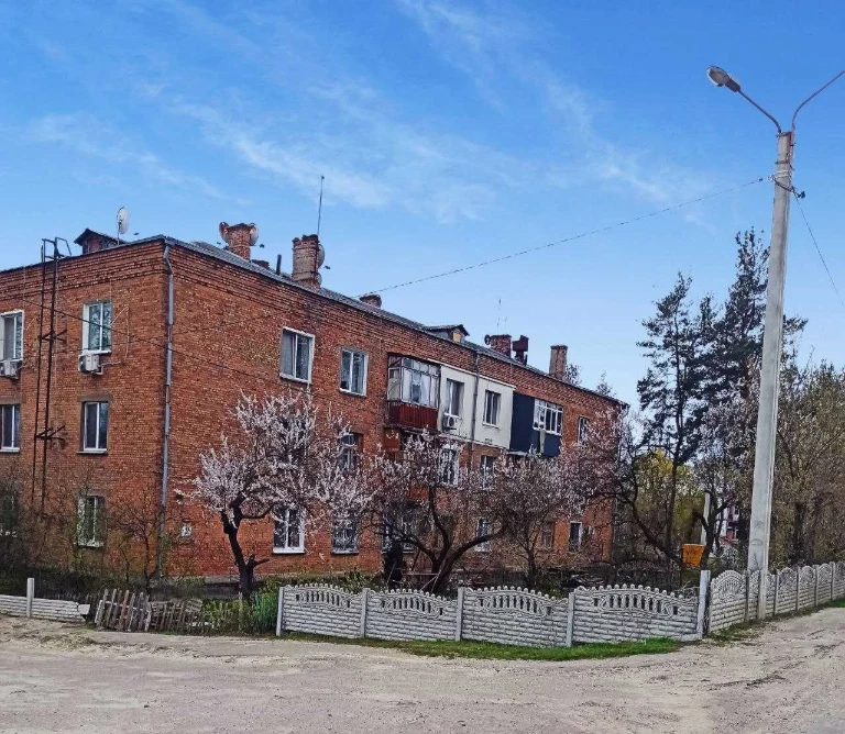 Продаж. Дві великі кімнати (49 м²) з високими стелями! Вул. Біологічна