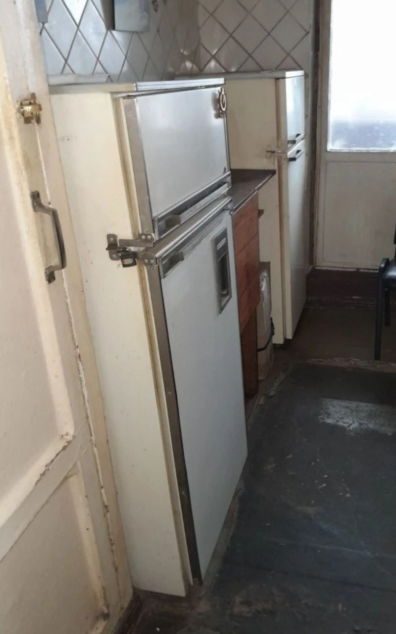 Срочно! Продаю в 3-комнатной квартире