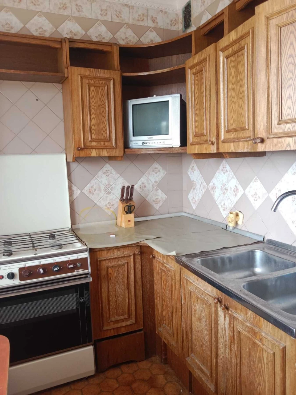 Продам комнату в двухкомнатной квартире, м. Барабашова, проспект Ювилейный