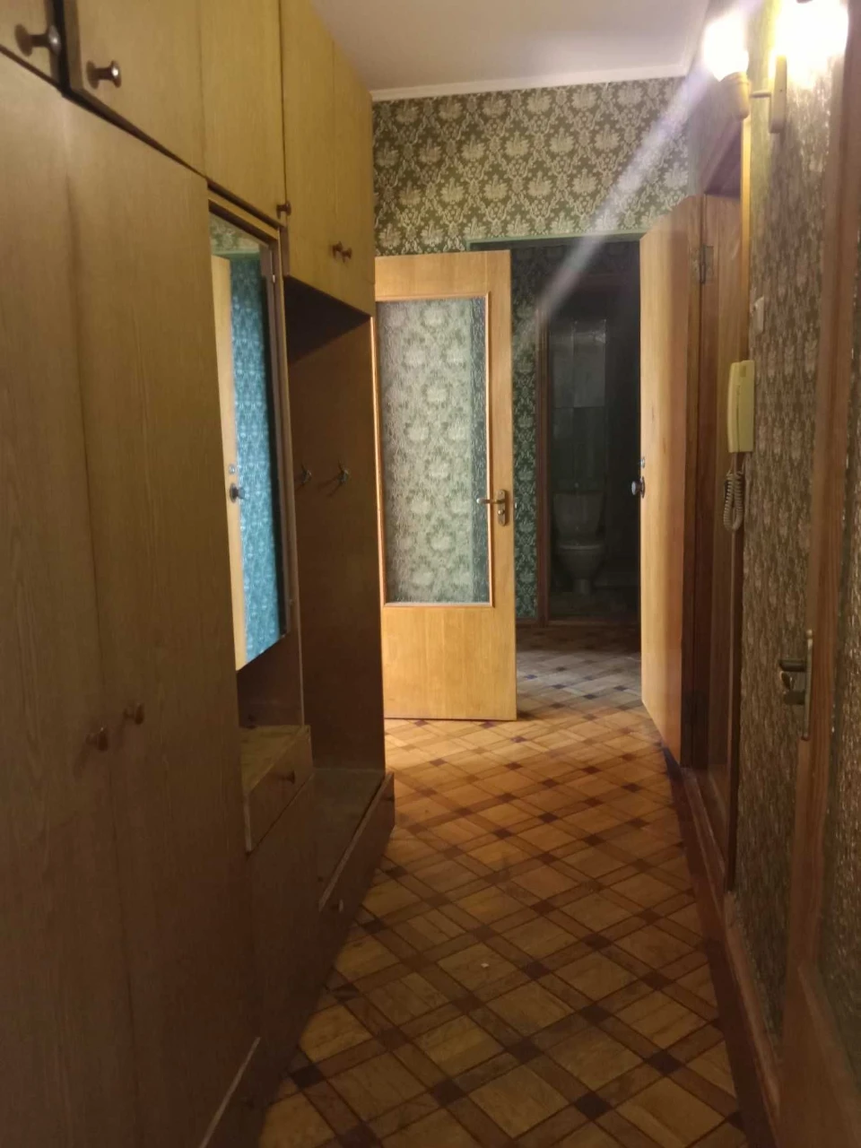 Продам комнату в двухкомнатной квартире, м. Барабашова, проспект Ювилейный