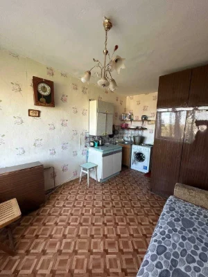 Продам однокімнатну студію 10 хвилин від метро Індустріальна (Пролетарська)