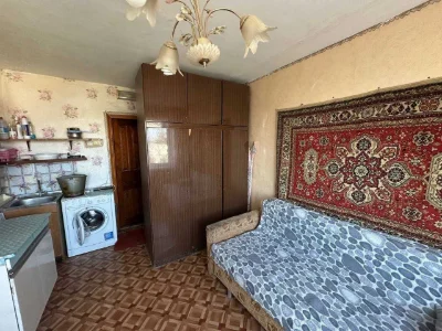 Продам однокімнатну студію 10 хвилин від метро Індустріальна (Пролетарська)
