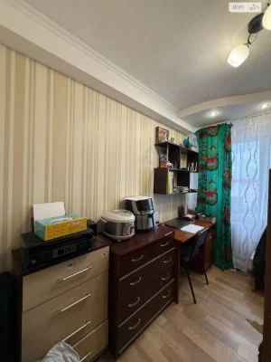 Продаж Кімната Ново-Західний
