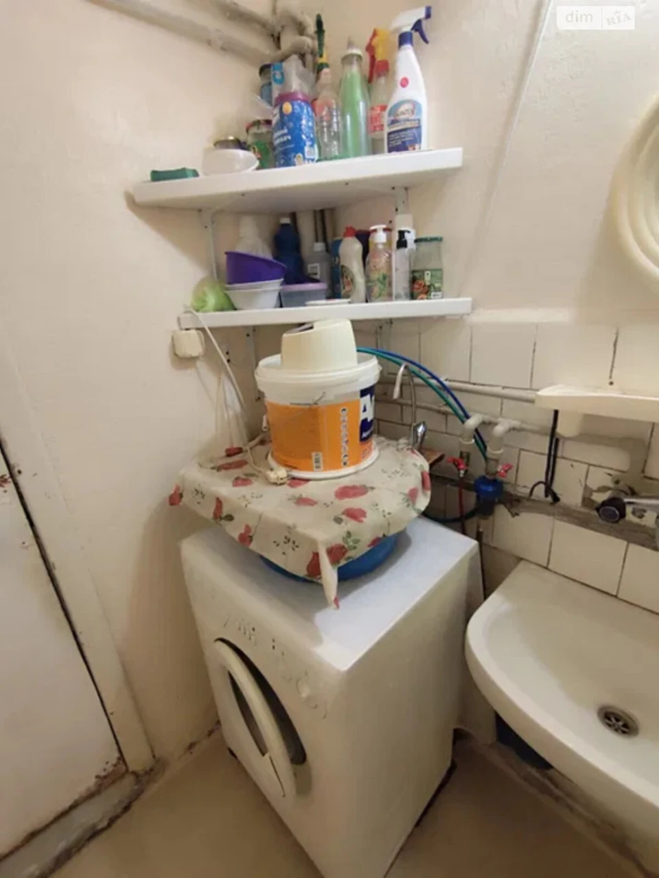Продаж Кімната