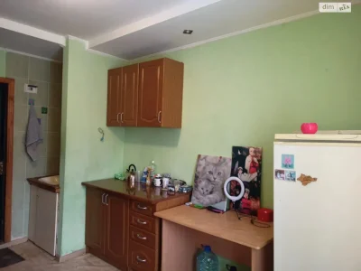 Продаж Кімната