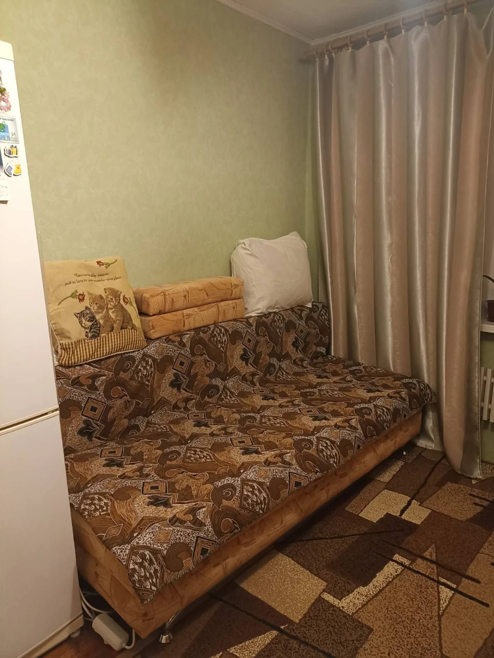 Продам  гостинку на Котлова 8/9