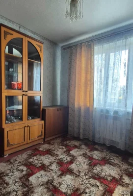 Продам кімнату в 2-х кімнатній квартирі, вул. Молочна.