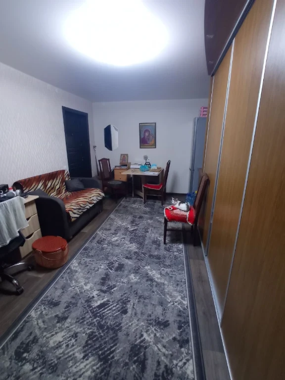 Продам гостинку Аэропорт