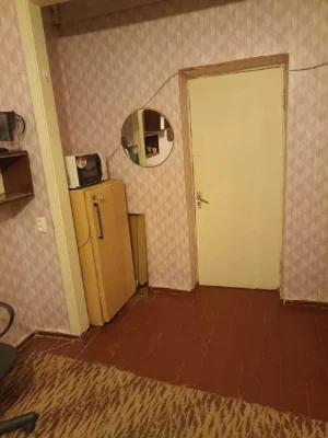 Продам гостинку с балконом П.Поле  PP4