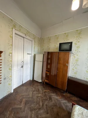 Продається кімната в центрі, вул. Куліковська, 8