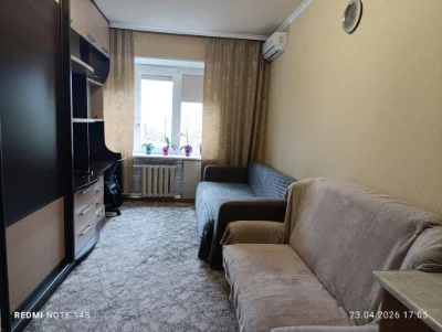 Продам гостинку 18 и³ на Баварії з  ремонтом
