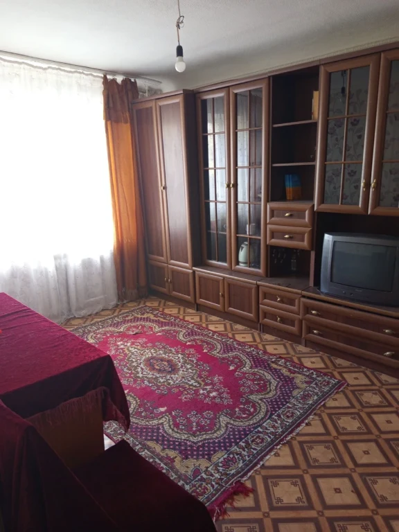 Продам 2ух комн.гостинку