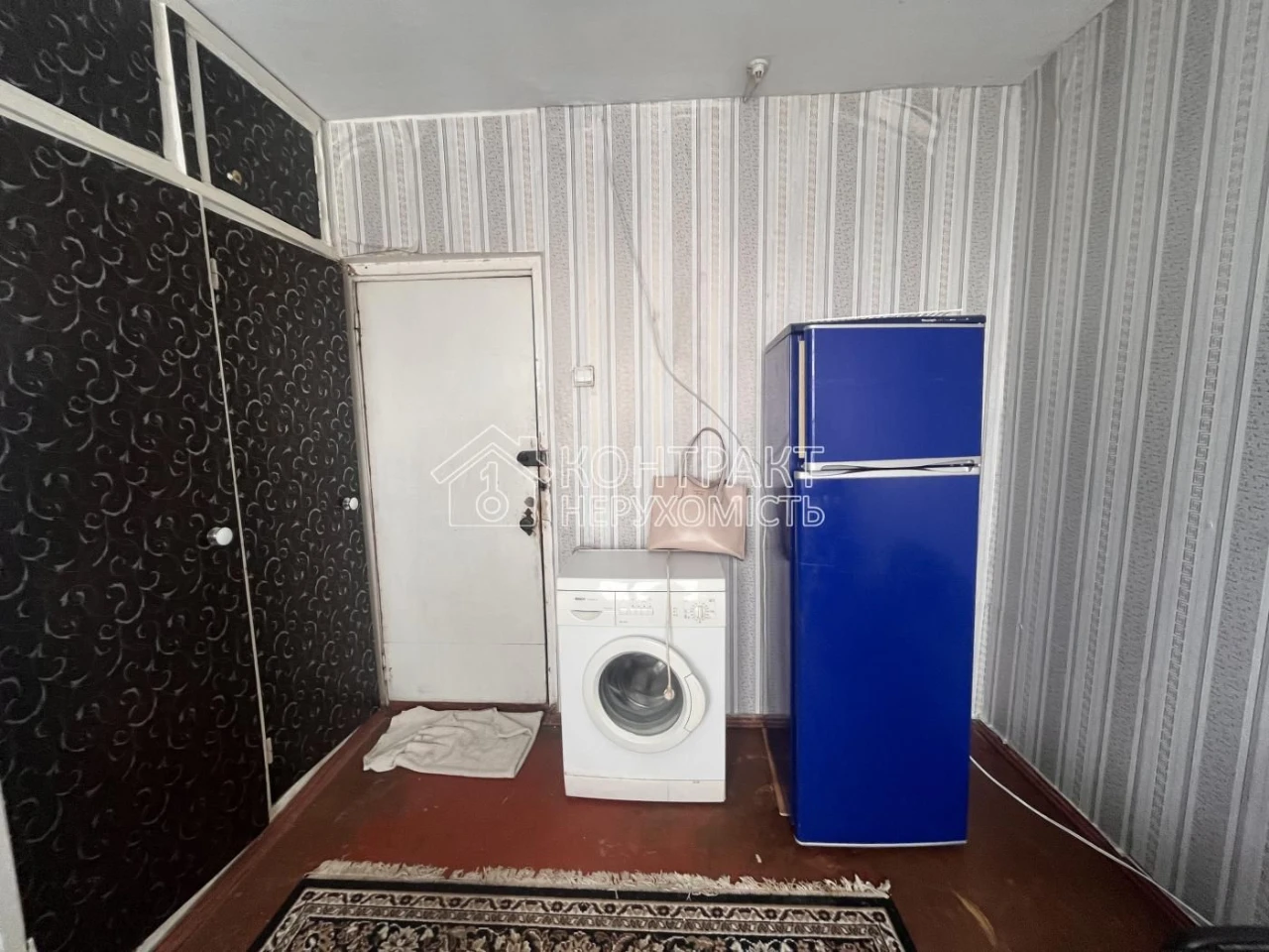 Продам 1 кімнату 12 м2 вул.Молочна Кінний ринок