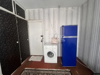 Продам 1 кімнату 12 м2 вул.Молочна Кінний ринок