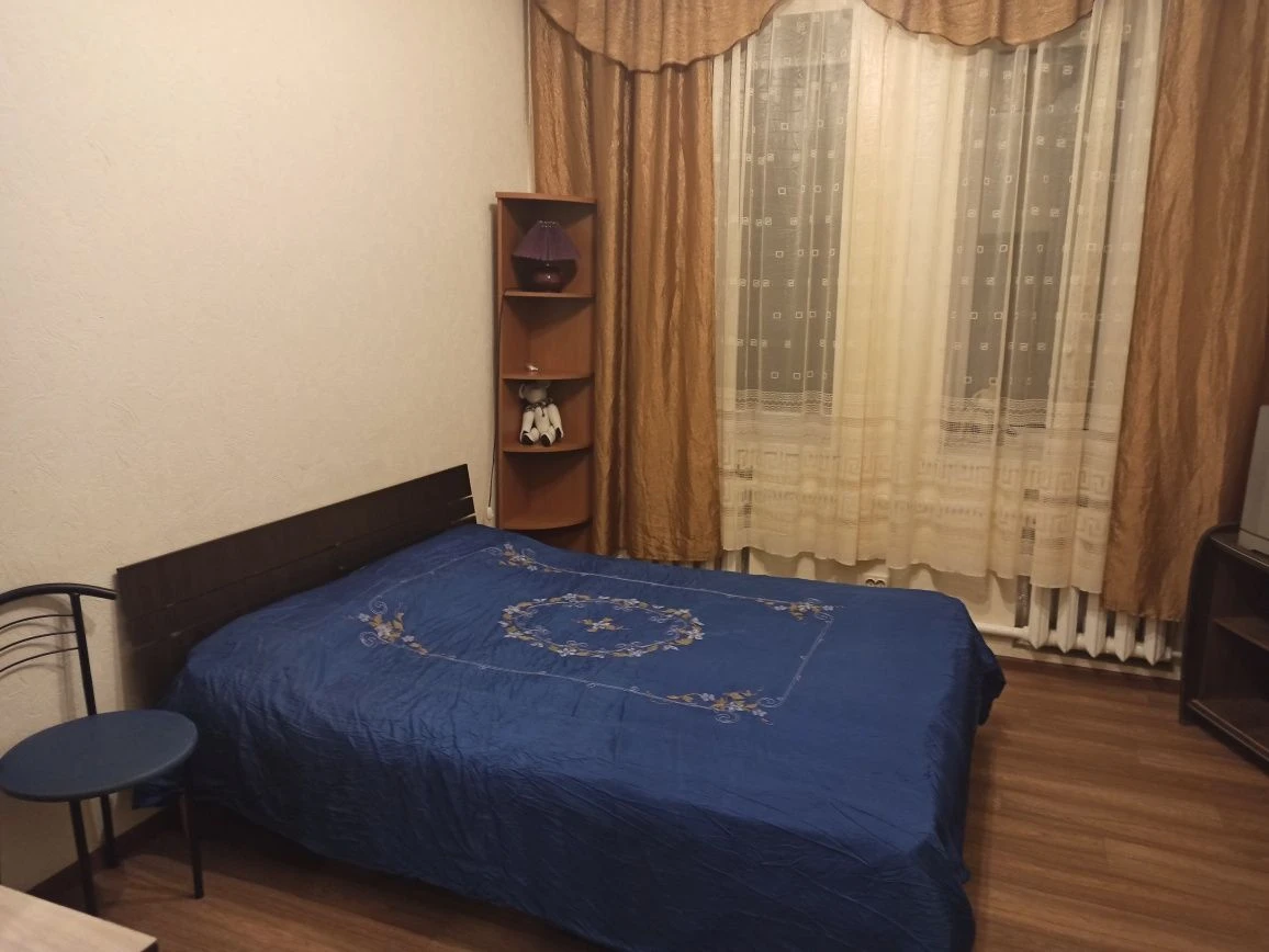 Продаю кімнату в квартирі на двому співвласнику.