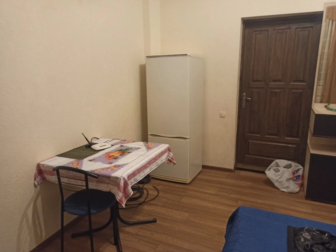 Продаю кімнату в квартирі на двому співвласнику.